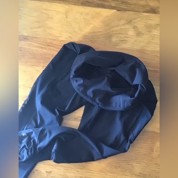 Lululemon High times pant (cool to street) size 6 - Picture 9 of 11